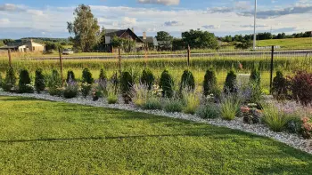 Sodybos aplinkos sutvarkymas ir apželdinimas